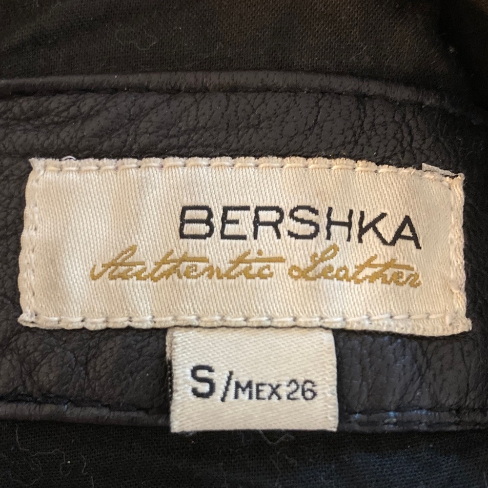 Bershka Cropped Black Leather Biker Jacket - Picture 7 of 7